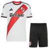 River Plate Lasten Kotipelipaita 2026-27 Lyhythihainen (+ shortsit)