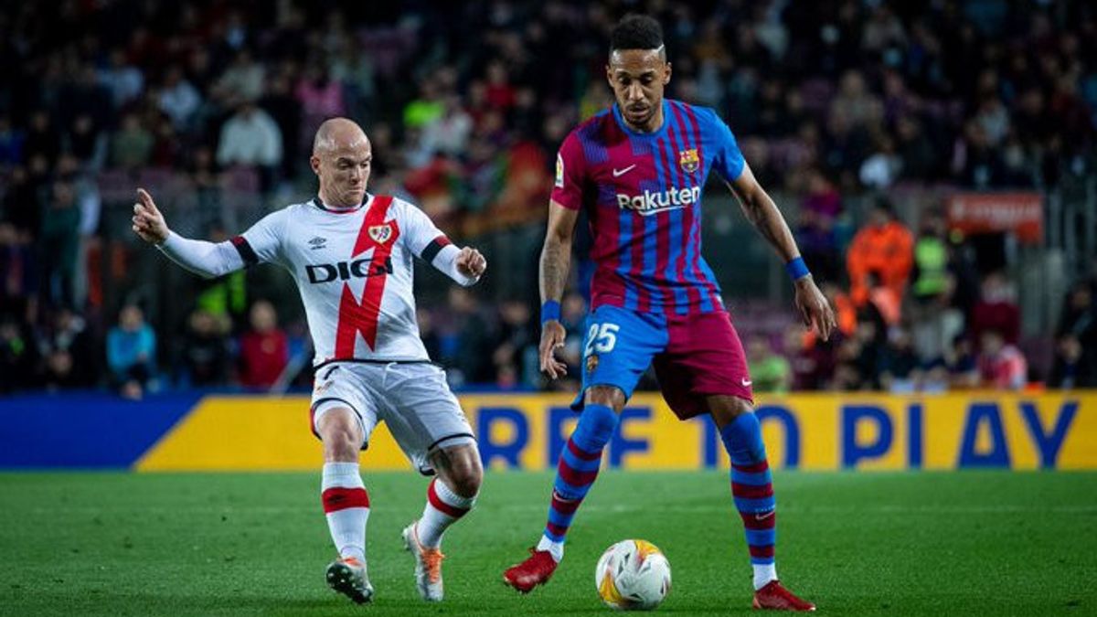 Barcelona häviää, Real Madrid askeleen päässä mestarista
